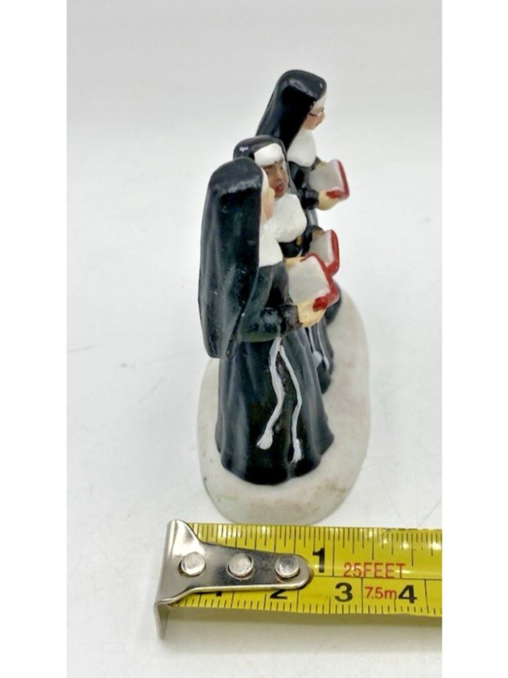 Dept 56 Praise In Perfect Harmony CIC Nuns Singing Holiday Village Christmas - Picture 10 of 12